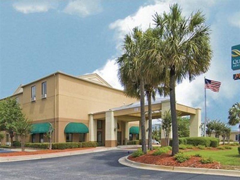 Quality Inn & Suites At Airport Blvd I-65 Mobile Exterior photo